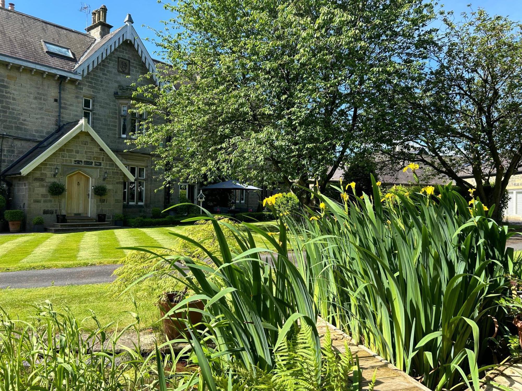 Гостевой дом Hazel Manor Харрогейт Экстерьер фото